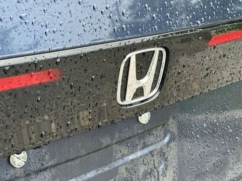 Used 2023 Honda Accord EX image 18