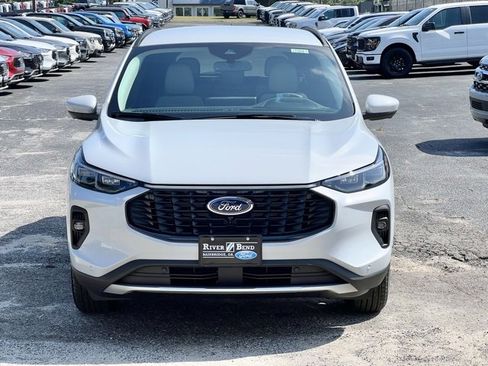 New 2025 Ford Escape SE w/ PHEV Premium Package image 7