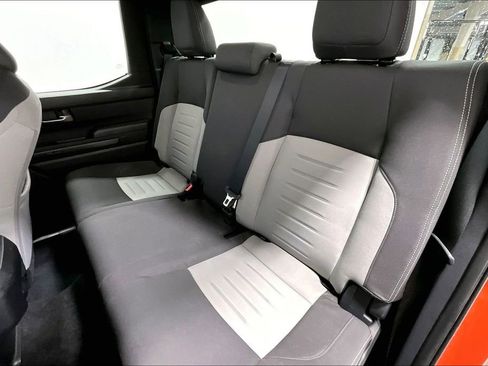 Used 2025 Toyota Tacoma TRD Sport AWD/4WD image 31