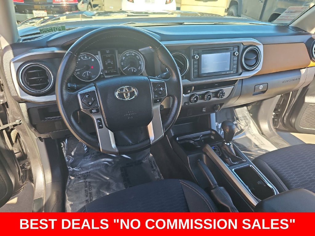 Used 2017 Toyota Tacoma SR5 w/ Tow Package RWD image 15