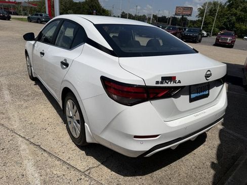 Used 2025 Nissan Sentra S FWD image 7