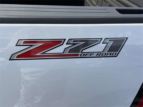 Used 2020 Chevrolet Colorado Z71 image 10