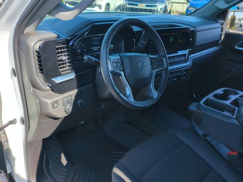 Used 2022 Chevrolet Silverado 1500 RST image 10