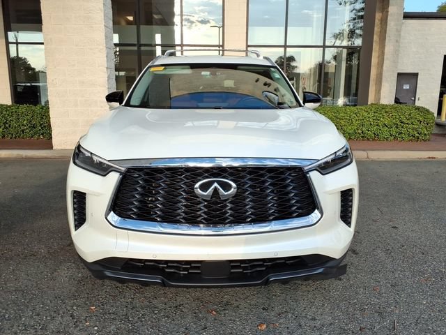 Certified 2023 INFINITI QX60 Sensory w/ Vision Package AWD/4WD image 3