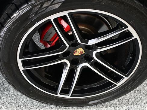 Used 2020 Porsche Macan S AWD/4WD image 19