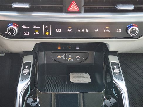 New 2026 Kia Sorento SX image 14