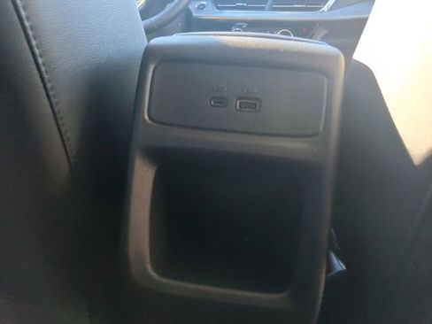 Certified 2025 Chevrolet Trax LT w/ Driver Confidence Package image 17