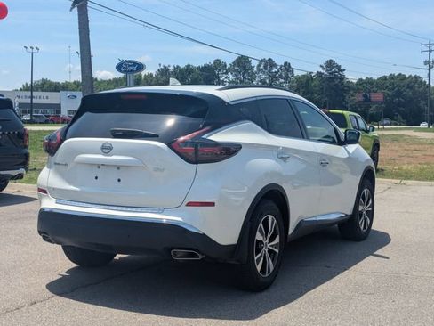 Used 2024 Nissan Murano SV FWD image 3