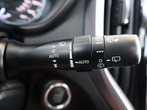 Used 2019 Subaru Ascent Touring AWD/4WD image 35
