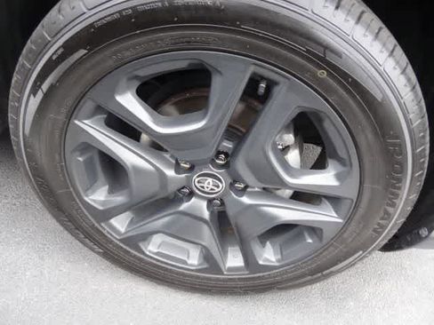 Used 2024 Toyota RAV4 Adventure image 22