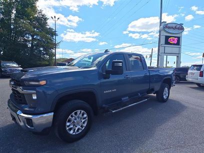 Used 2025 Chevrolet Silverado 3500 LT w/ Safety Package