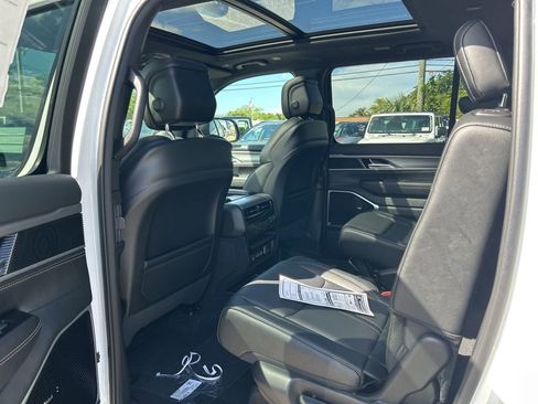 New 2026 Jeep Grand Wagoneer L Limited w/ Premium Group II image 34