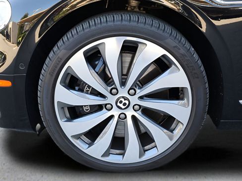 Certified 2020 Bentley Flying Spur W12 image 6