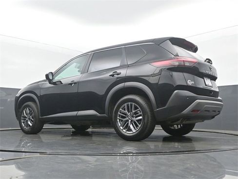 Used 2023 Nissan Rogue S image 48