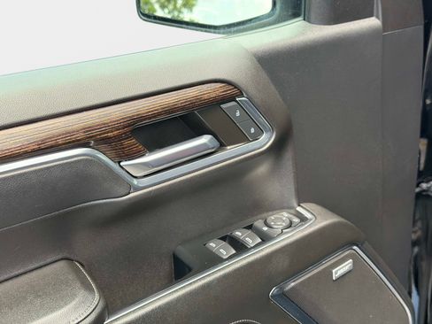 Used 2024 GMC Sierra 1500 Elevation w/ Preferred Package AWD/4WD image 32