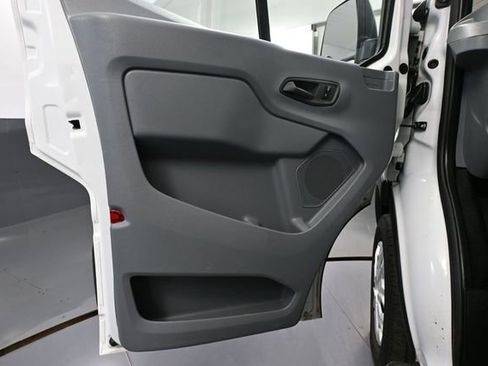 Used 2016 Ford Transit 250 130 Low Roof w/ Exterior Upgrade Package RWD image 17