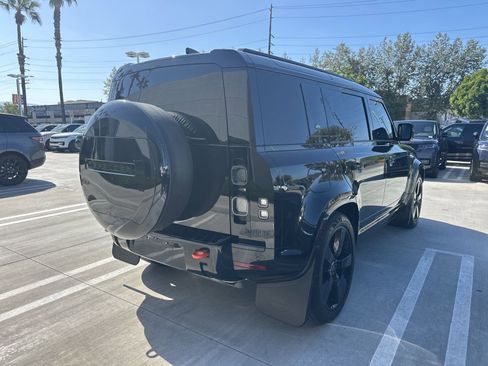 Used 2024 Land Rover Defender 110 X image 3
