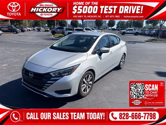 Used 2025 Nissan Versa SV FWD image 1