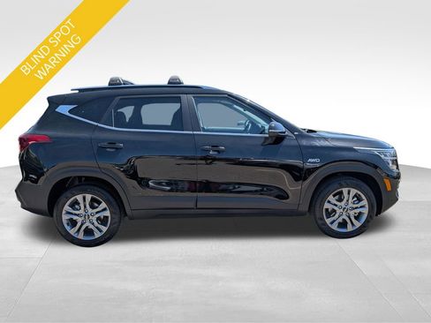 Certified 2023 Kia Seltos S w/ Navigation Package AWD/4WD image 7