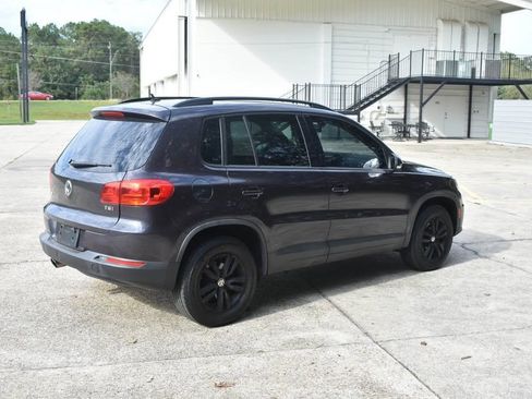 Used 2016 Volkswagen Tiguan S image 7