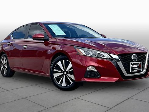 Used 2022 Nissan Altima 2.5 SV w/ SV Premium Package FWD image 4