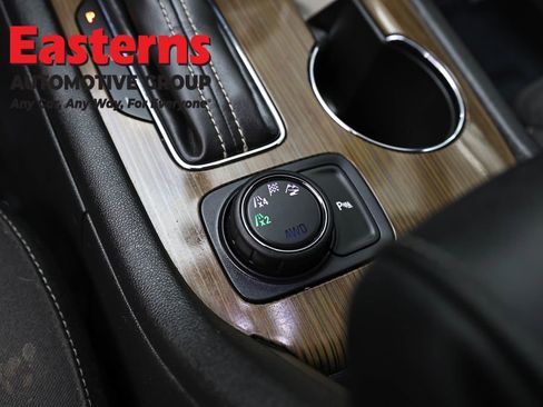 Used 2019 GMC Acadia SLE w/ Driver Alert Package I image 23