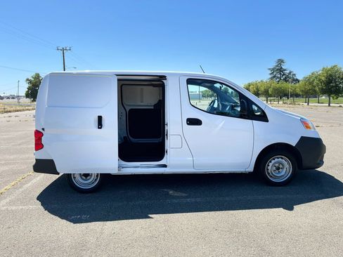 Used 2019 Nissan NV200 S w/ Back Door Glass Package FWD image 12