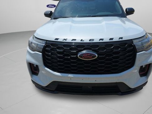 Used 2026 Ford Explorer ST-Line RWD image 41