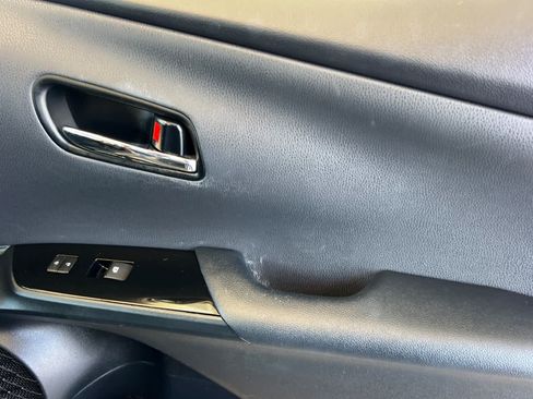 Certified 2017 Toyota Prius Prime Advanced FWD image 18