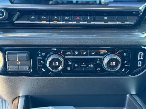 Used 2024 Chevrolet Silverado 1500 High Country image 25