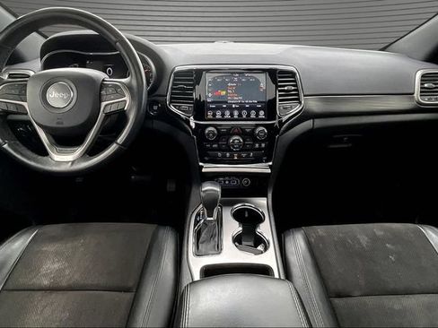 Used 2020 Jeep Grand Cherokee Altitude AWD/4WD image 7