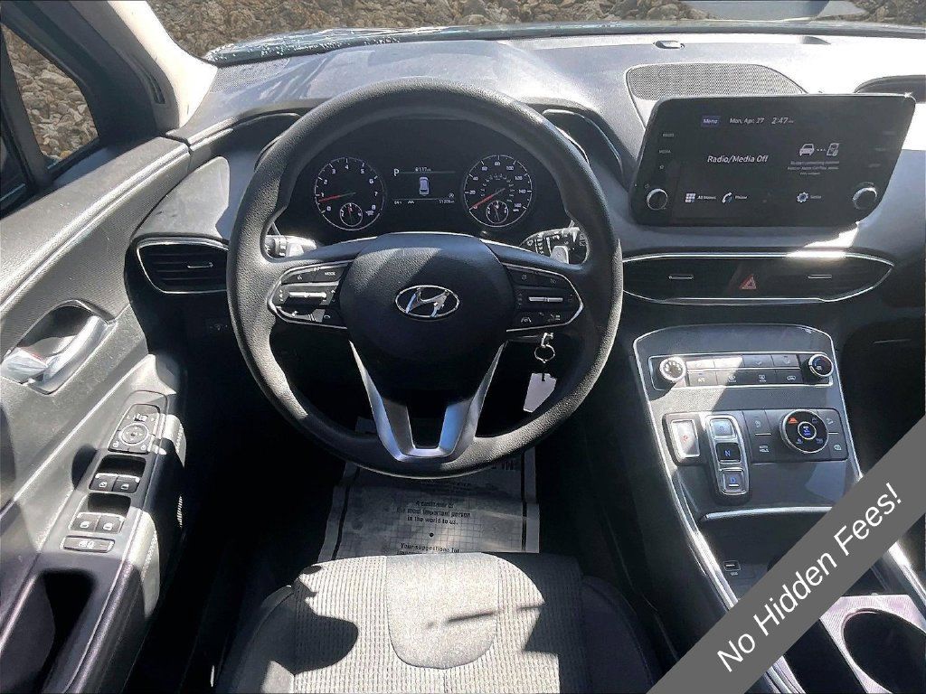 Used 2023 Hyundai Santa Fe SE AWD/4WD image 5
