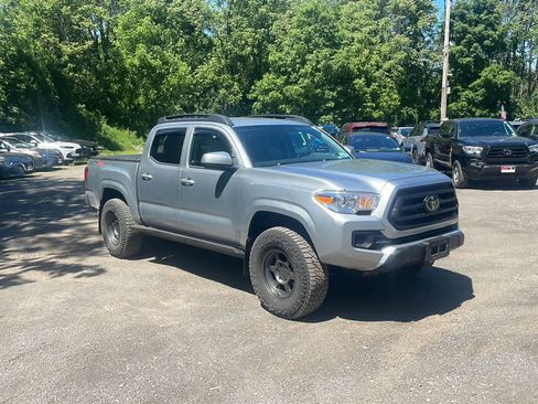 Used 2023 Toyota Tacoma SR AWD/4WD image 12
