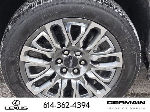 Used 2025 GMC Sierra 1500 Denali Ultimate image 15