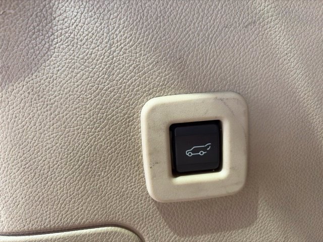 Used 2016 Ford Expedition EL Limited RWD image 23