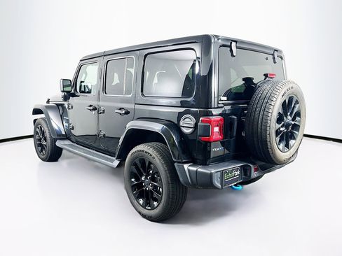 Used 2024 Jeep Wrangler Unlimited Sahara w/ Safety Group AWD/4WD image 5