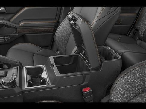 Used 2024 Toyota Tacoma Limited w/ Limited Package (LT) AWD/4WD image 52