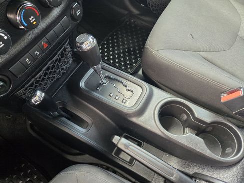 Used 2016 Jeep Wrangler Unlimited Sport w/ Quick Order Package 24S image 18