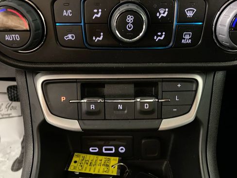 Certified 2023 GMC Terrain SLE w/ Driver Convenience Package AWD/4WD image 19