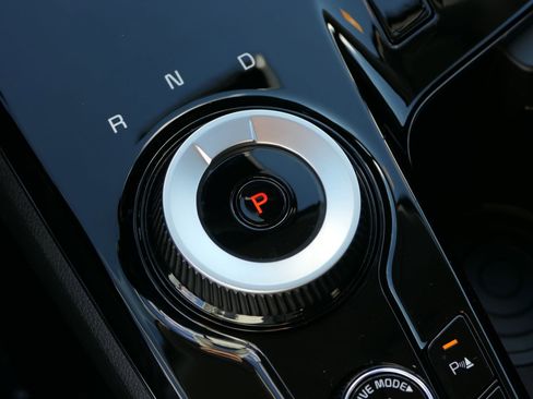 Certified 2025 Kia Sportage LX image 20