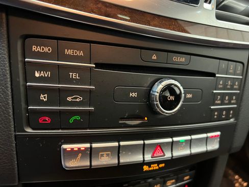 Used 2016 Mercedes-Benz E 350 4MATIC Sedan image 20