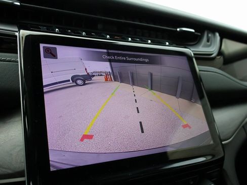 Used 2023 Jeep Grand Cherokee 4WD 4xe image 35