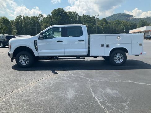 Used 2026 Ford F250 XL w/ XL Chrome Package image 8