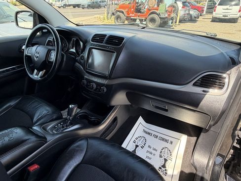 Used 2015 Dodge Journey Crossroad FWD image 12