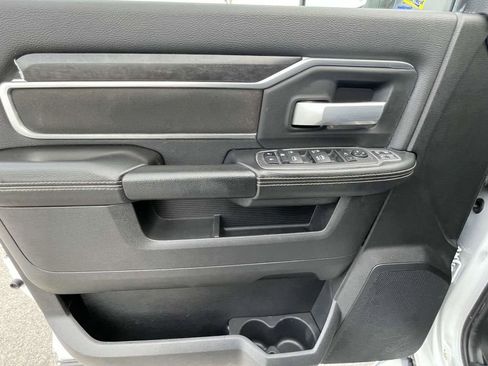 Used 2024 RAM 2500 Big Horn image 15