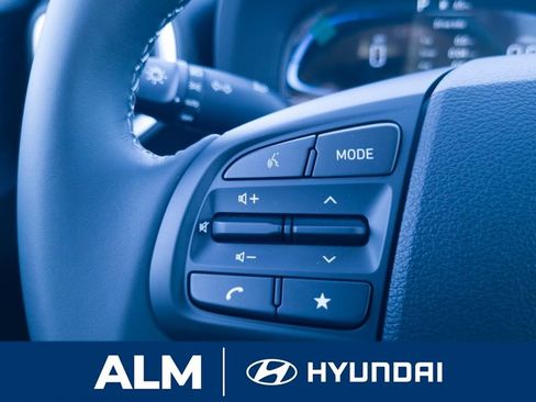 New 2026 Hyundai Venue SEL FWD image 28