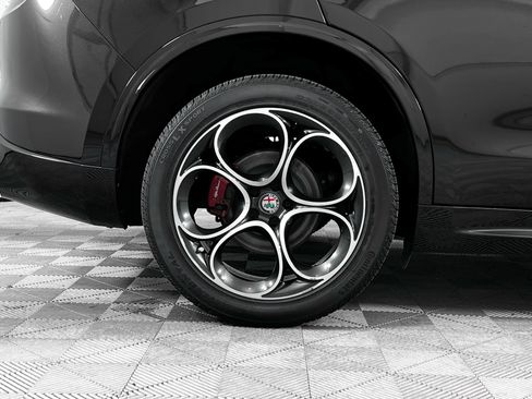 Used 2020 Alfa Romeo Stelvio Ti w/ Active Blind Spot Package image 10