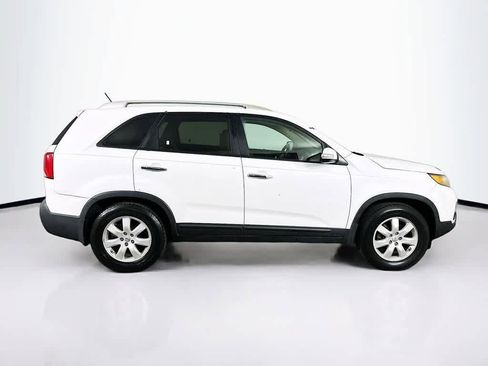 Used 2013 Kia Sorento LX w/ Convenience Pkg FWD image 25