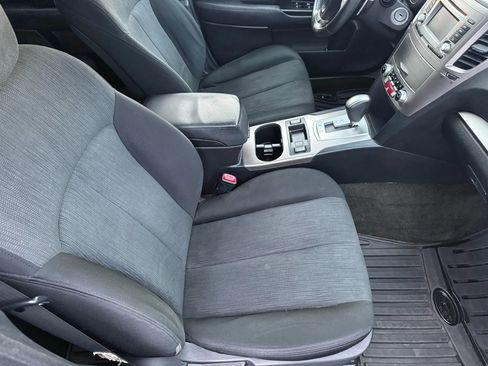 Used 2014 Subaru Outback 2.5i Premium image 13