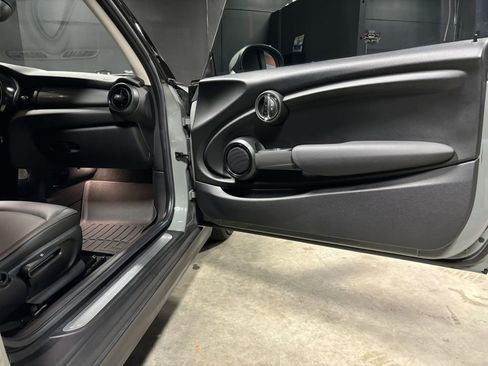 Used 2019 MINI Cooper 2-Door Hardtop w/ Storage Package image 45